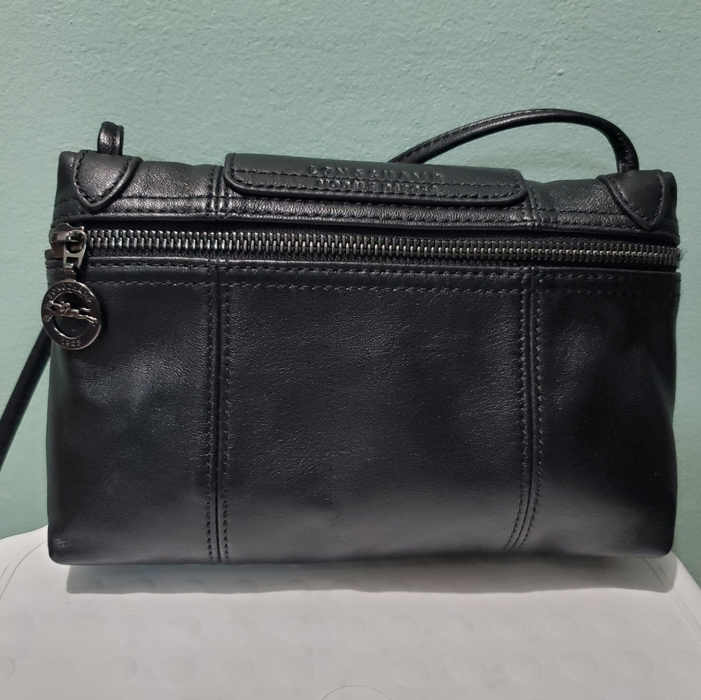 NEW LONGCHAMP Le Pliage Cuir Black Adjustable Strap Gunmetal Crossbody Bag - Picture 5 of 10
